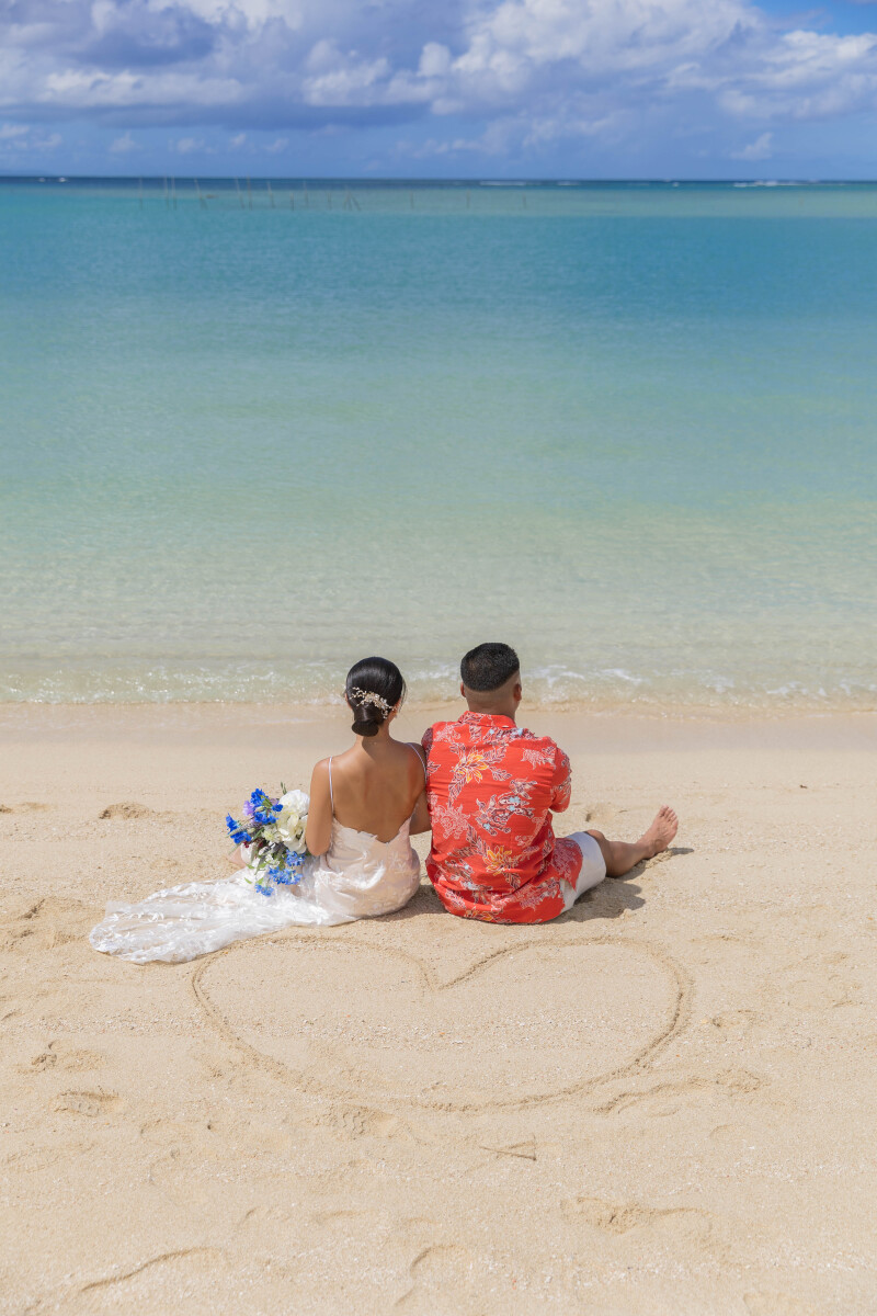 ハートに寄り添う浜辺時間