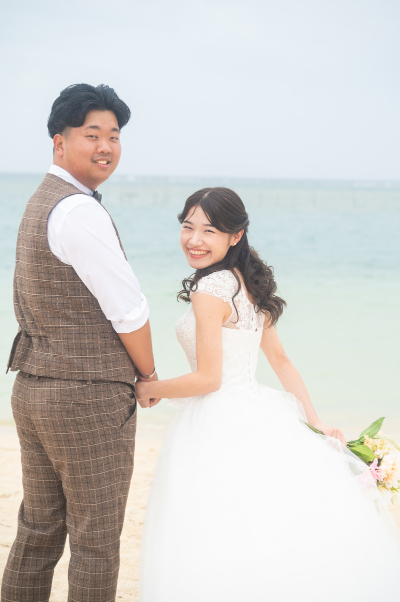 振り返った瞬間の、自然な笑顔