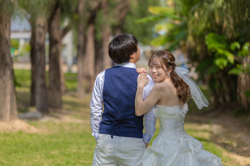 青い海と光に包まれて