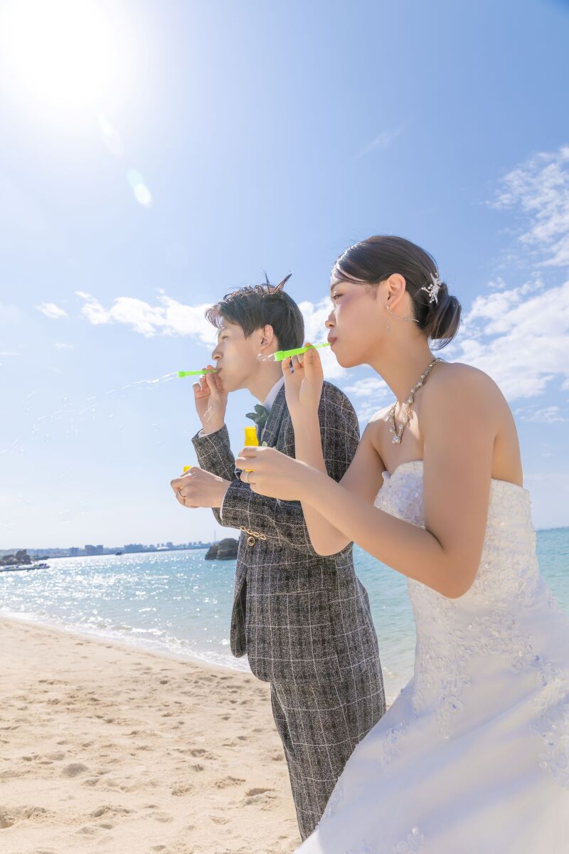 青空に溶けるシャボン玉