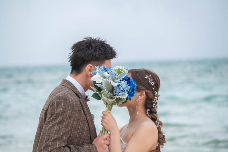 波音に包まれて、寄り添うひととき