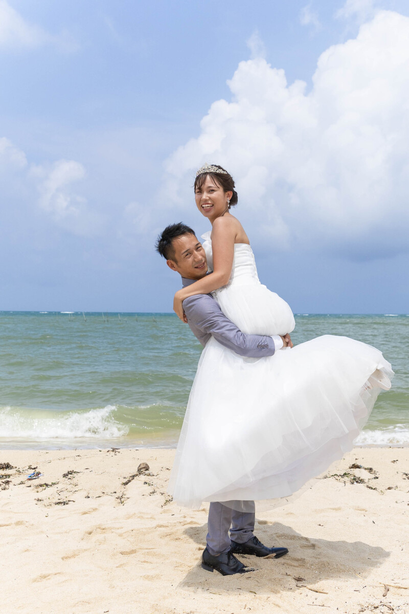 ぎゅっと抱き上げて