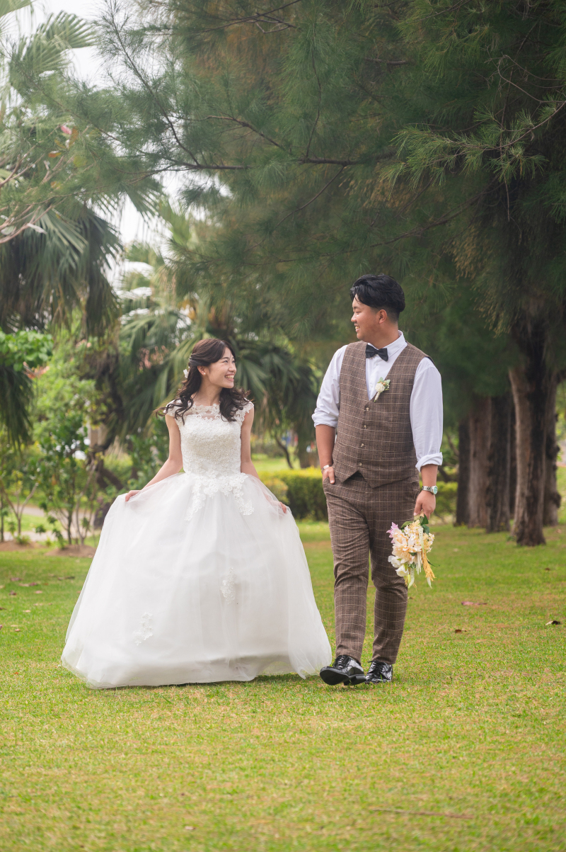 緑に包まれて歩く、日常への一歩