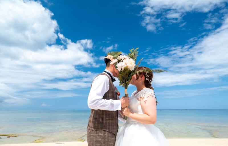 ブーケ越しのキスショット