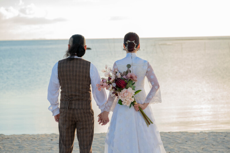 手をつないで、同じ景色を見る