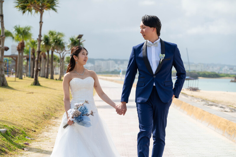 海辺のプロムナードデート