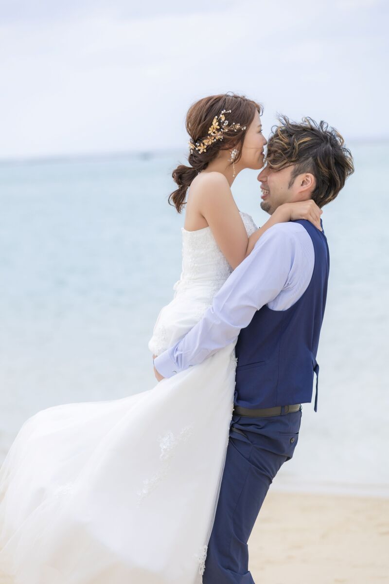 抱き上げた瞬間にこぼれる笑顔