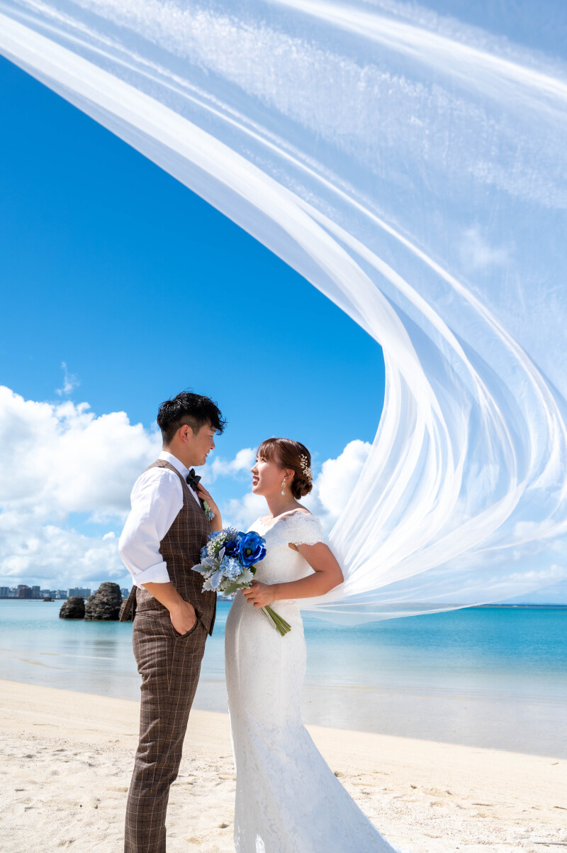 風をまとって見つめ合う