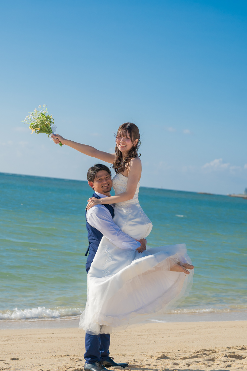 明るい笑顔が弾ける瞬間