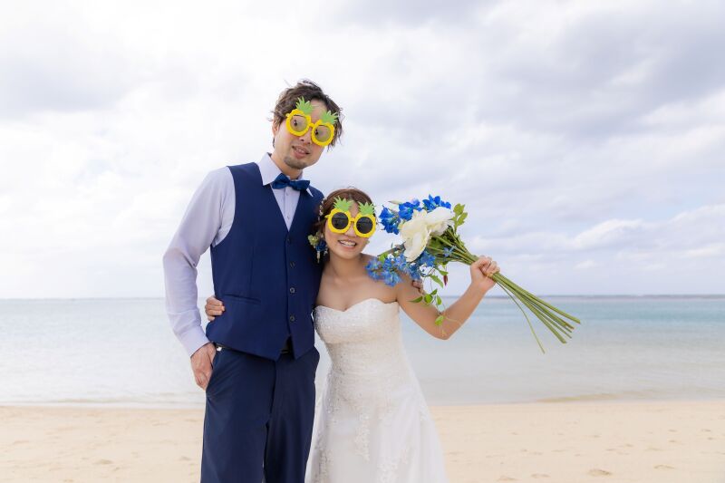 遊び心あふれるサングラスショット