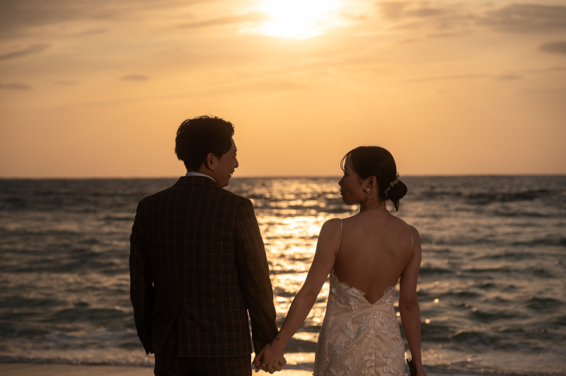 沈む夕日とともに刻む、特別な一日