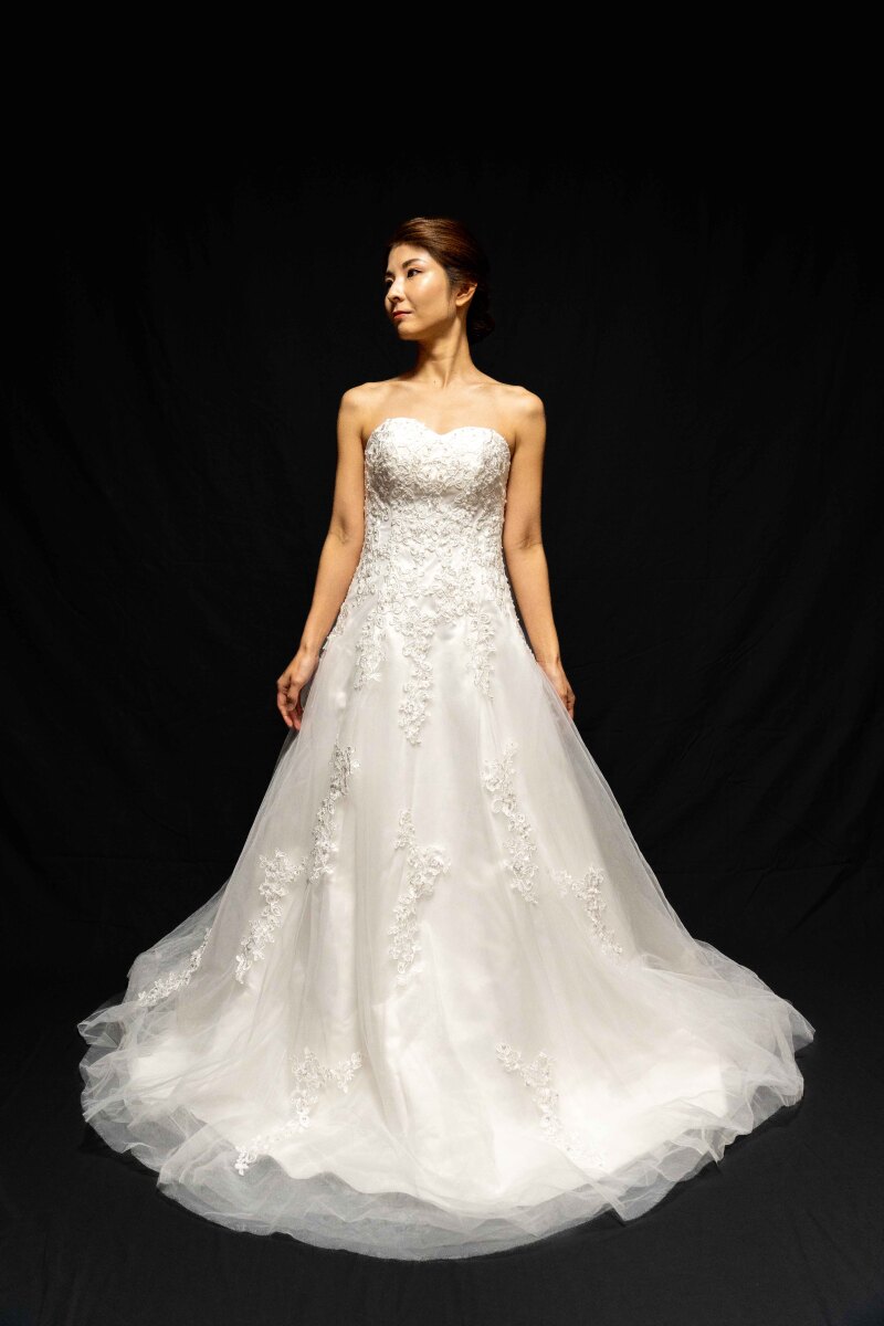 様々な豊富な種類のドレスをご用意!追加料金なし!!