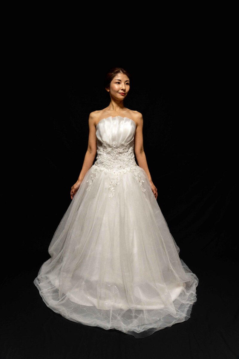 沖縄で自分史上素敵なソロウェディング撮影も出来ます