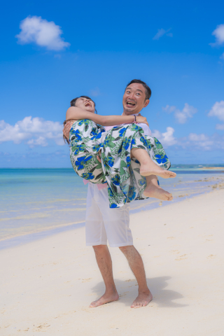 沖縄ウェディングフォト　北谷店_ご家族で素敵に撮影