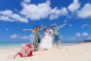 沖縄ウェディングフォト　北谷店_ご家族で素敵に撮影