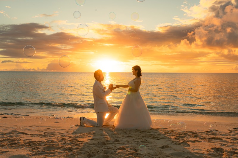 沖縄ウェディングフォト 北谷店_海で撮影できる