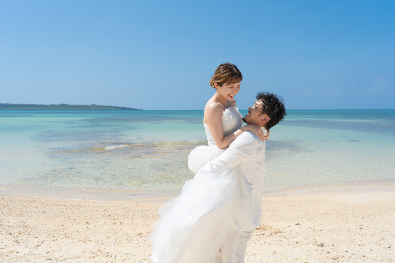 沖縄ビーチロケーション撮影はカメラマンのみがご案内