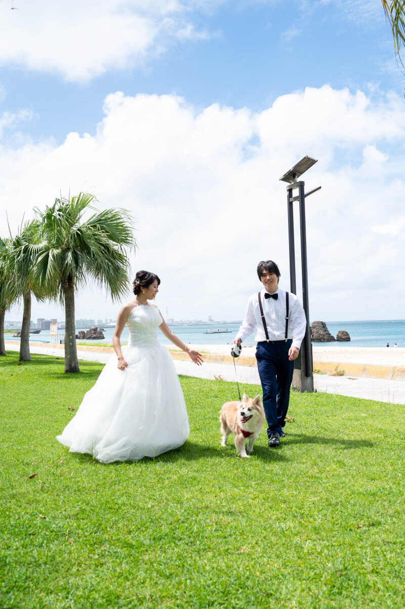 4(沖縄本島)2ロケーションフォトプラン【ビーチ+1ロケーション】150カット&基本セット込みドレス&プロヘアメイク付安心プラン