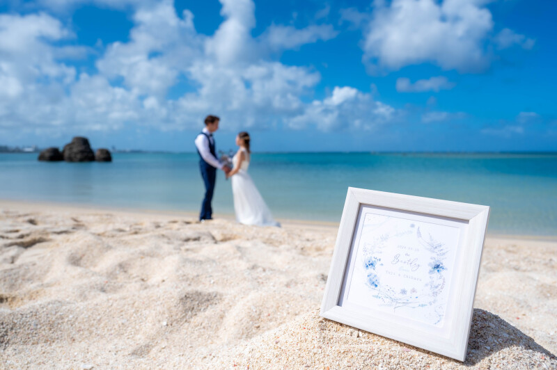 29【アルバム付き2ロケーションプランビーチフォト+ドローン撮影、】200カット納品、基本セット込み,ドレス&プロヘアメイク付!