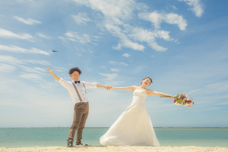 21【アラハビーチ撮影】【ビーチ撮影+グリーン撮影】120カットプラン&基本セット込みドレス&プロヘアメイク付土日祝追加料金不要