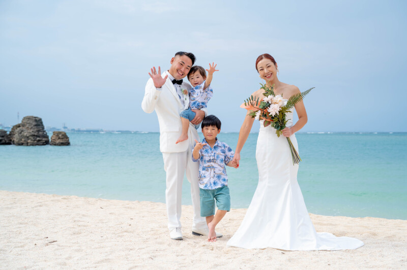 18【ベビーシッター付きプラン】【ビーチ撮影+グリーン撮影】120カットプラン&基本セット込みドレス&プロヘアメイク付【安心撮影