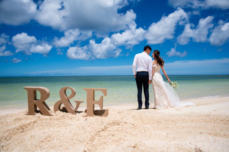 6【2ロケーション動画付きプラン】【ビーチフォト+ドローン撮影+動画撮影、150カット納品基本セット込みドレス&プロヘアメイク付