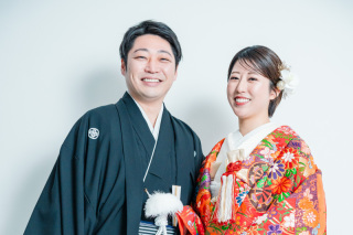 背景2パターンでの撮影で雰囲気を変えて、、、