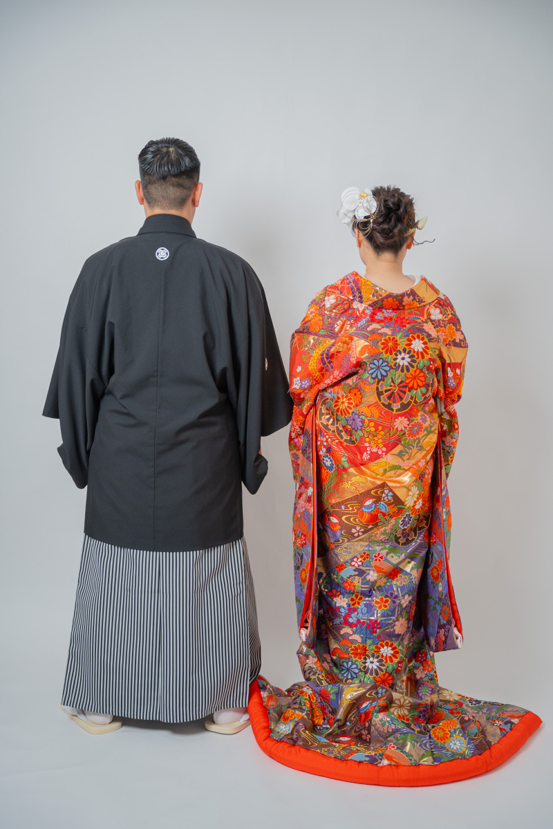 後ろ向きショット