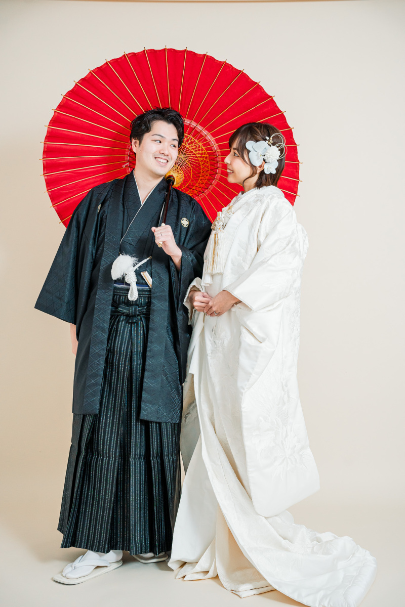 クリーム背景でふんわりとした印象に