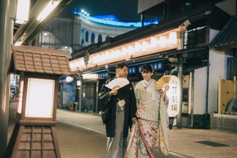 花屋敷前の和の空間で・・・