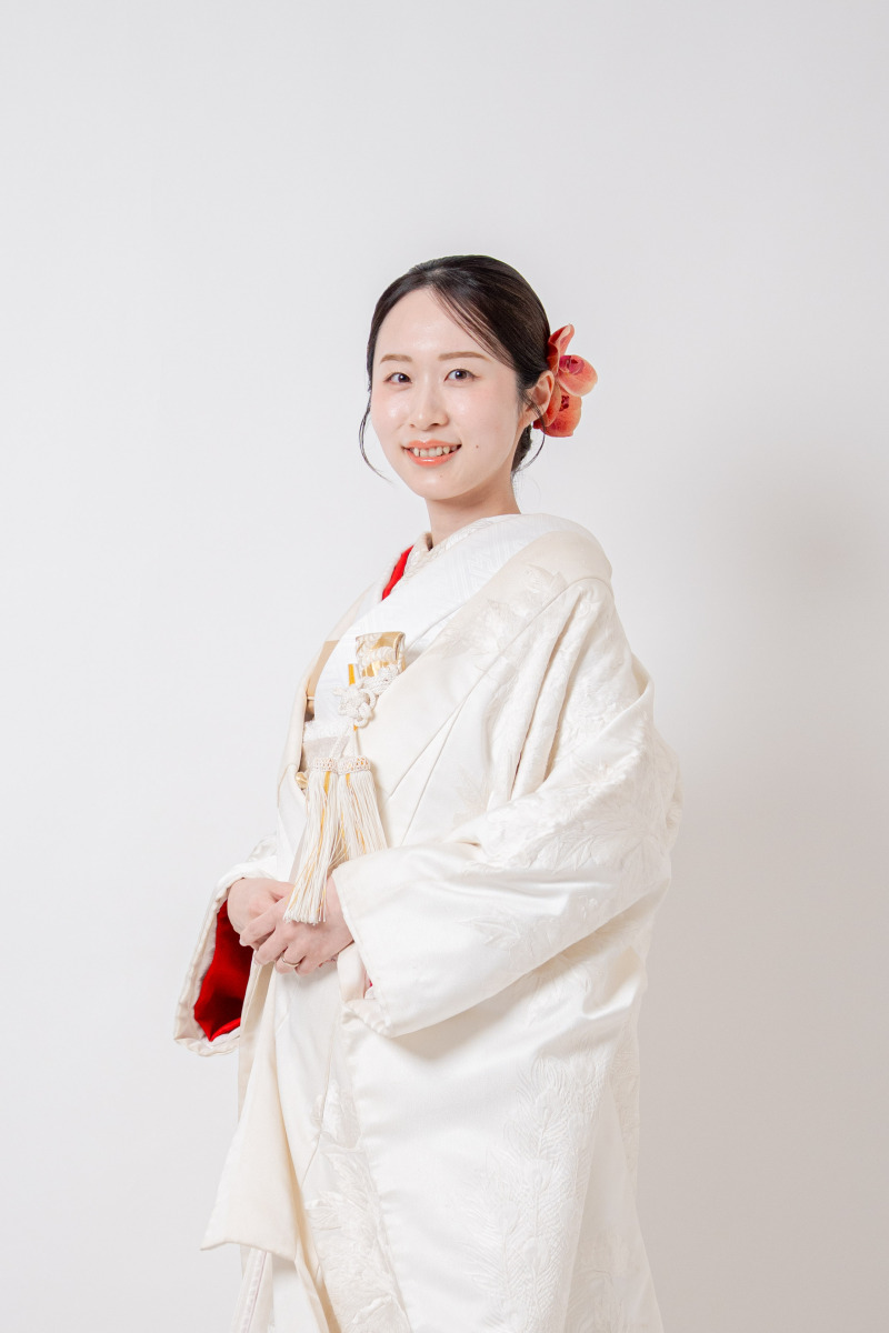 念願の白無垢。ディテールまで美しいソロカット