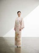 ピンク貝桶に鴛鴦菊花牡丹（色留袖）