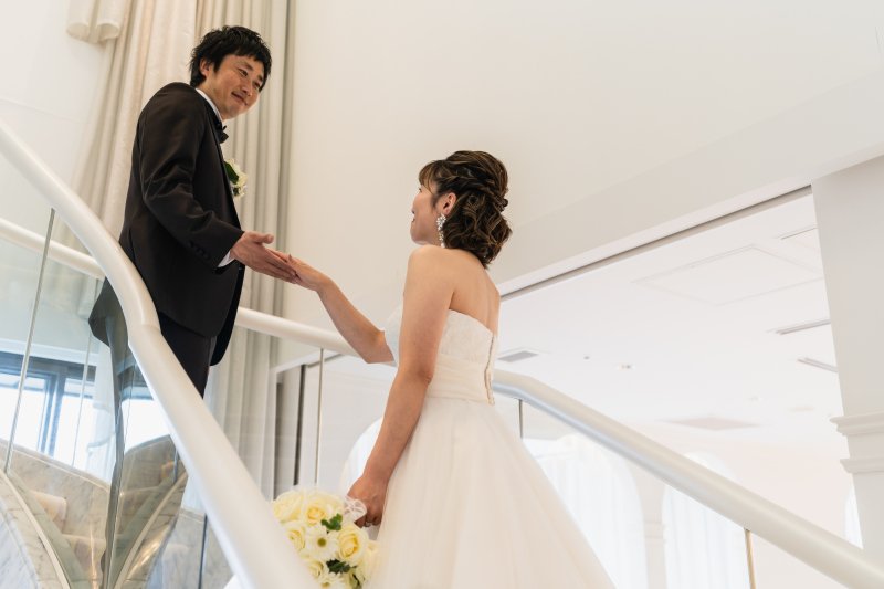 優しくエスコート