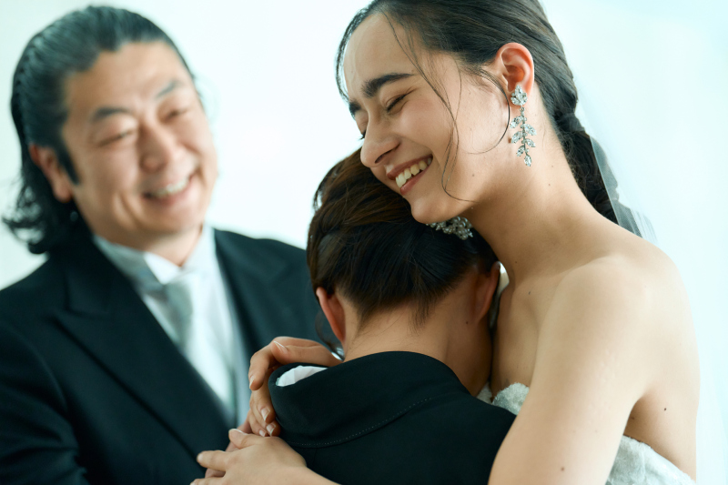 【洋装1着】家族の絆と祝福の瞬間を写真に残すセレモニー風フォト撮影!1日2組限定プラン