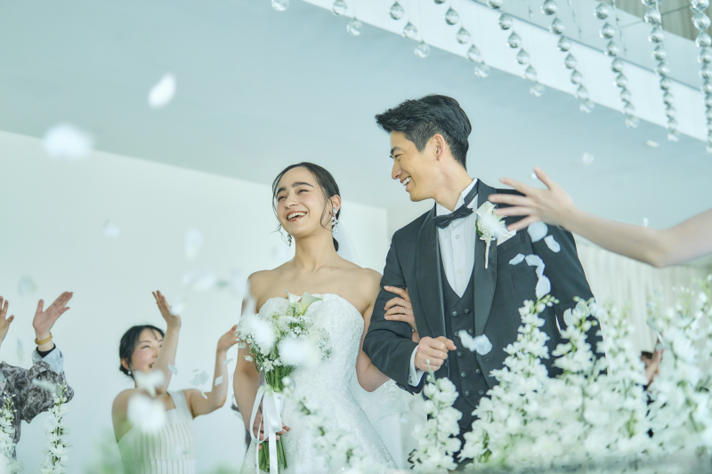 25年12月迄限定【土日料金100％OFF】和食会食付き 洋装ファミリーフォトウェディング！さらに1軒目来館で1泊宿泊特典あり！