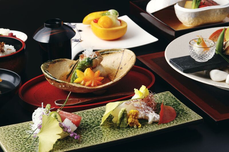 【洋装1着&和食会食】ファミリーフォトウェディング!ホテルならではの本格和食でおもてなし