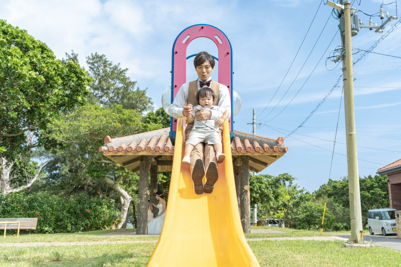 滑り台をスイ〜っと!男2人で。