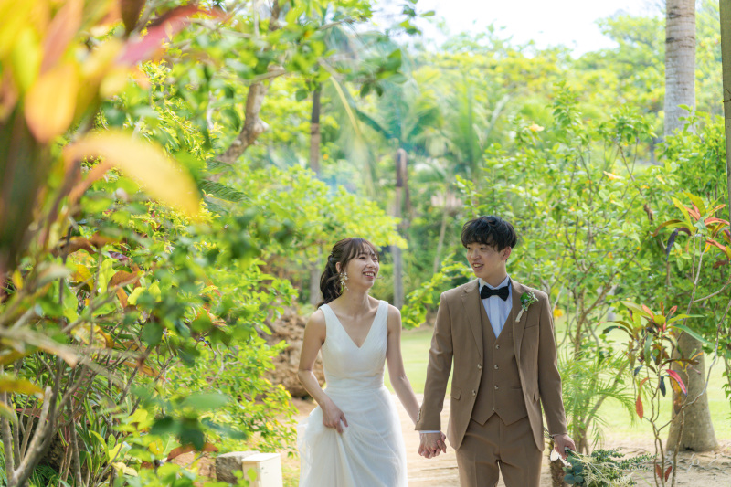庭園には南国植物もたくさん。植物に囲まれて。