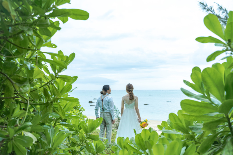 誰もいないビーチへご案内。