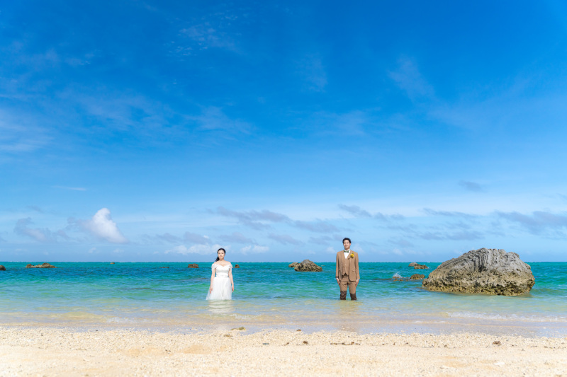 衣装のまま海へ!イン・ザ・シー!