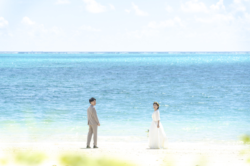 まずは誰もいない、穴場ビーチへご案内します!