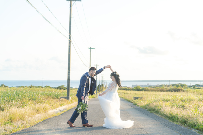 新婦さんが真ん中でくるくる。