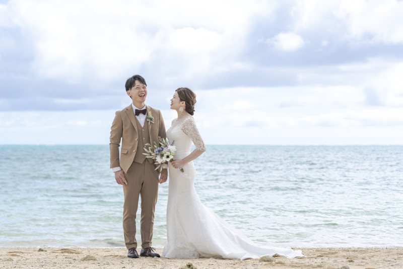 目が開かないくらい眩しい。笑って誤魔化そう。