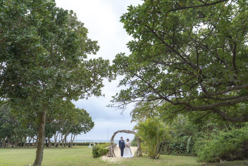 今度チャペルの外のガーデンへ
