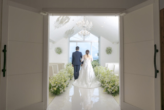 石垣島の海が見えるチャペル！チャペルとビーチで