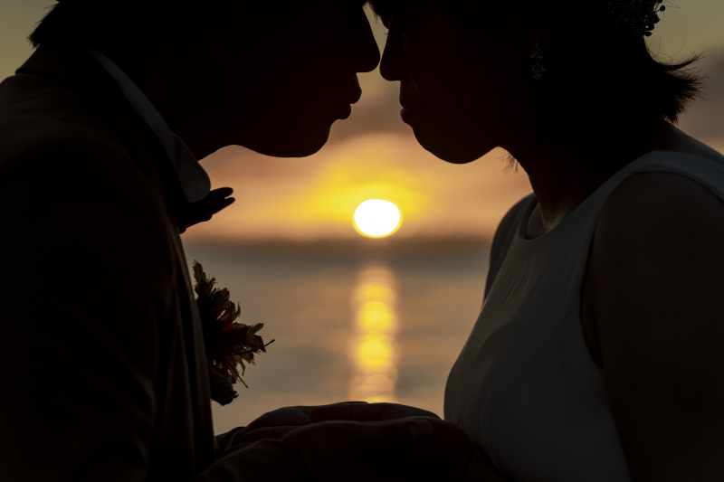 最後は海の向こうに落ちる太陽を見ながら撮影