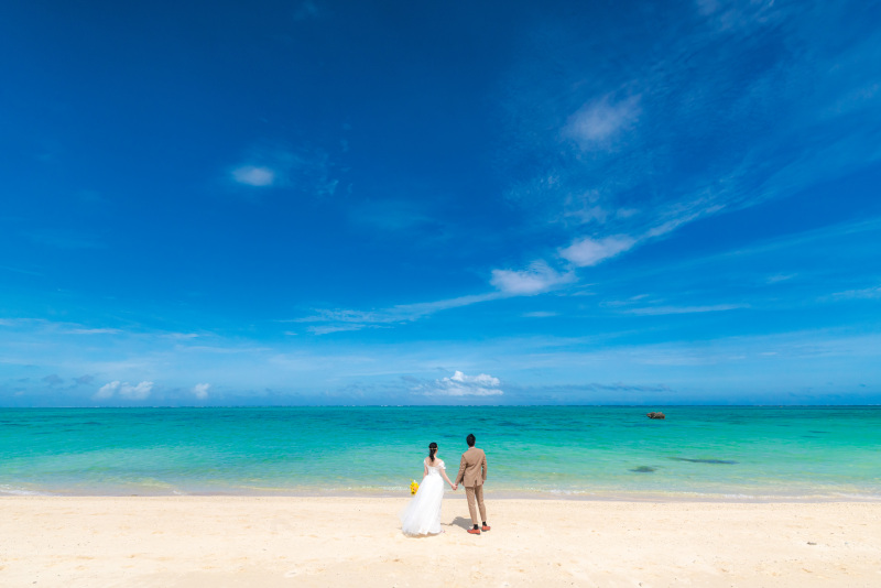空の青と、海の青と、砂浜の白。石垣島の3つの色。