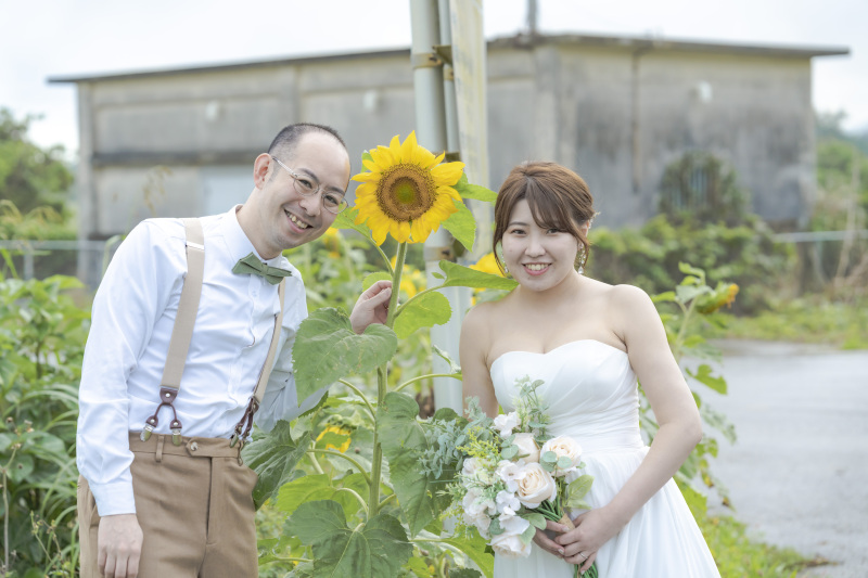 移動中に見つけた向日葵と一緒に