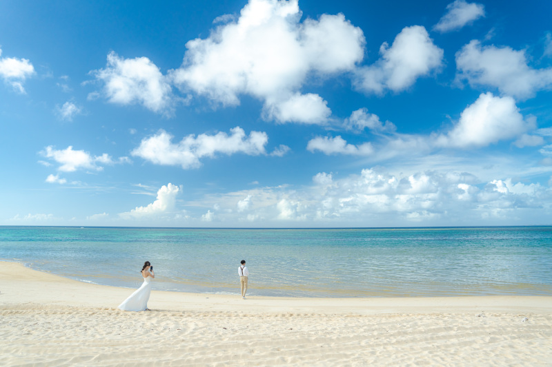 まずは、誰もいないビーチへ・・・