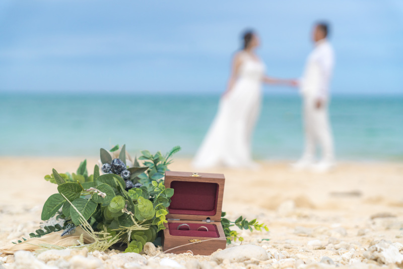 持ち込みの指輪と指輪ケースでも。